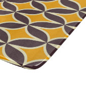 Retro geometric pattern yellow and brown leaf カッティングボード (角)