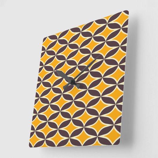 Retro geometric pattern yellow and brown leaf スクエア壁時計 (傾斜)