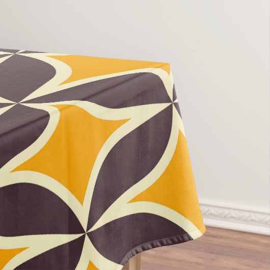 Retro geometric pattern yellow and brown leaf テーブルクロス (インサイチュ)