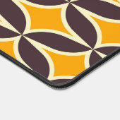 Retro geometric pattern yellow and brown leaf デスクマット (コーナー)