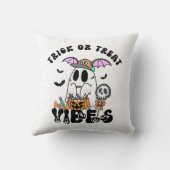 Retro Ghost Candy Halloween Trick or Treat vibes クッション (裏面)