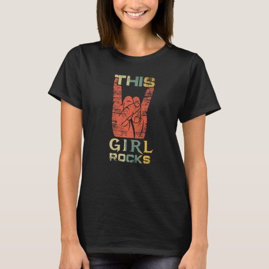 Retro Girl Rocks Hand Metal Sign Rock Rocker Metal Tシャツ (正面)