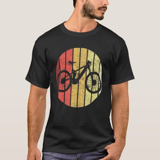 Retro Graphic E-Bike Mountainbiking Bicycle E-Bike Tシャツ (正面)