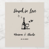 Retro Grey Hand Drawn Drunk in Love illustrated   ワインラベル (シングルラベル)