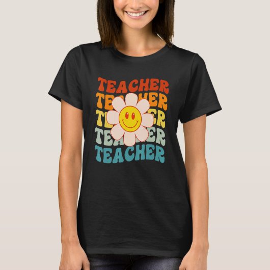 Retro Groovy Teacher Happy Face Cute Daisy Flower Tシャツ (正面)