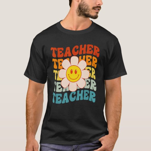 Retro Groovy Teacher Happy Face Cute Daisy Flower Tシャツ (正面)