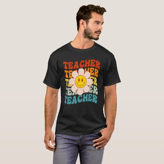 Retro Groovy Teacher Happy Face Cute Daisy Flower  Tシャツ (正面フル)