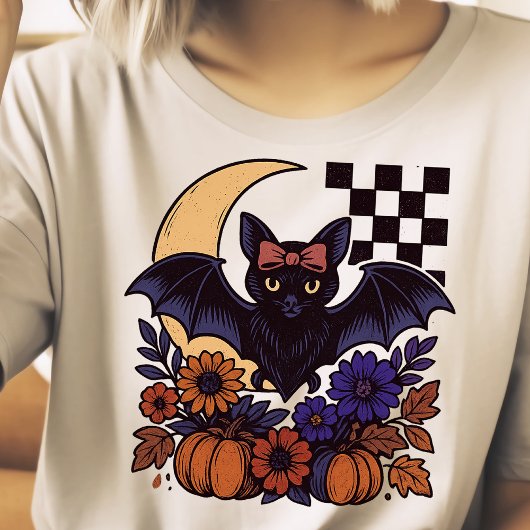 Retro Halloween Bat With Moon Gothic Aesthetic Tシャツ