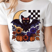 Retro Halloween Bat With Moon Gothic Aesthetic Tシャツ