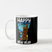 Retro Happy New Year 2026 Bigfoot Lovers New Years コーヒーマグカップ (左)