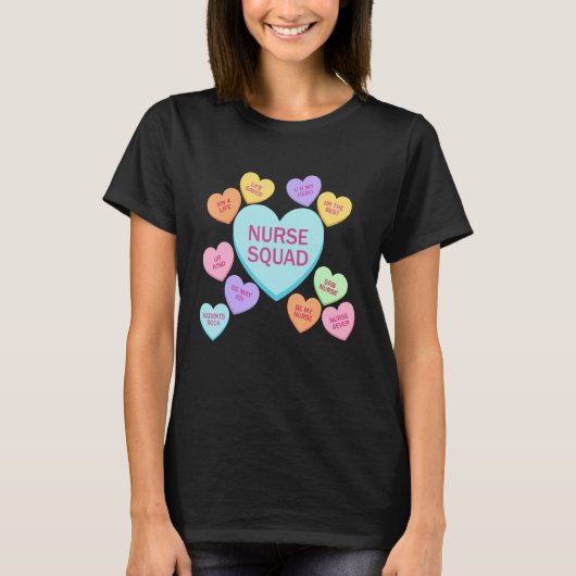 Retro Heart Funny Nurse Squad Happy Valentines Day Tシャツ (正面)