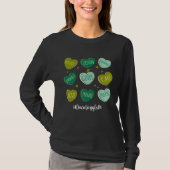 Retro Hearts Oncology Nurse Life  St Patrick s Day Tシャツ (正面)