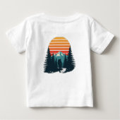 Retro Hiker Mountain Adventure  ベビーTシャツ (裏面)