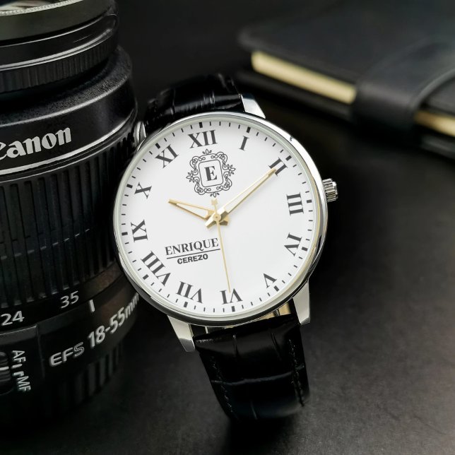 Retro Hipster Monogram Unique Personalized Design 腕時計 (クリエイターアップロード済み)