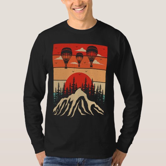 Retro Hot Air Balloon Riding Balloons Expert Rider Tシャツ (正面)