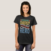 Retro Husband Daddy Electrician Hero   Lineman Dad Tシャツ (正面フル)