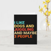 Retro I Like Dogs And Juggling Lover Funny Juggler カード (黄色い花)