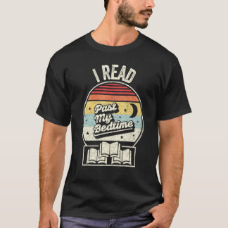 Retro I Read Past My Bedtime Book Reading Tシャツ