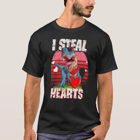 Retro I Steal Hearts Valentines Day Dinosaur Boys  Tシャツ (正面)