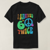 Retro I SURVIVED My SIXTIES TWICE 70th Birthday Jo Tシャツ (デザイン正面)