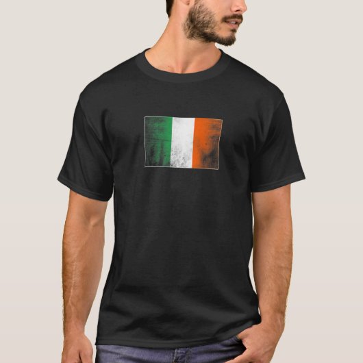 Retro Irish flag St Patricks' day Patriotic Irishm Tシャツ (正面)
