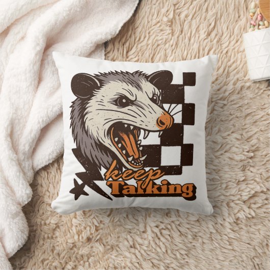 Retro Keep Talking Feral Possum: Angry Wild Animal クッション (ブランケット)