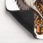 Retro Keep Talking Feral Possum: Angry Wild Animal マウスパッド (コーナー)