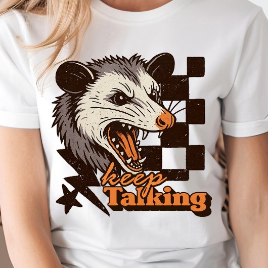 Retro Keep Talking Feral Possum: Angry Wild Animal Tシャツ