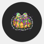 Retro King Cake Coquette Bow Beads Happy Mardi Gra ラウンドシール (正面)