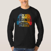 Retro Level 100 Days Of School Unlocked 100th Day  Tシャツ (正面)