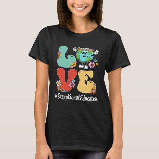 Retro Love World Earth Day 2023 Exceptional Educat Tシャツ (正面)