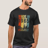 Retro Made In 1965  58 Years Of Being Awesome Tシャツ (正面)