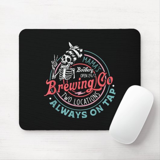 Retro Mama's Ery Brewing Co Funny Breastfeeding Sk マウスパッド (マウス)