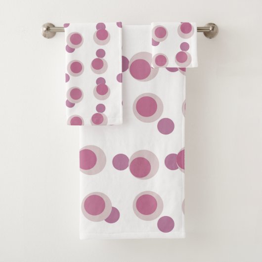 Retro Mauve Moon pink and Beige Dots on White バスタオルセット (インサイチュ)