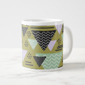 Retro Memphis Style Geometric Triangles Art Mug ジャンボコーヒーマグカップ (正面右)