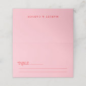 Retro Modern Pink and Red Wedding Table プレイスカード (外部開封)
