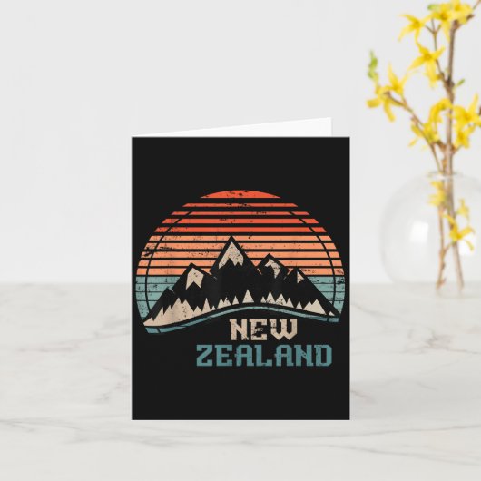 Retro Mountains New Zealand カード (黄色い花)