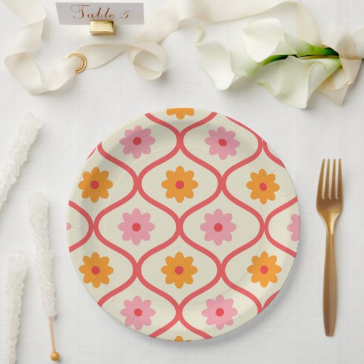 Retro Orange and Pink flowers on Ogee Pattern  ペーパープレート (ウェディング)