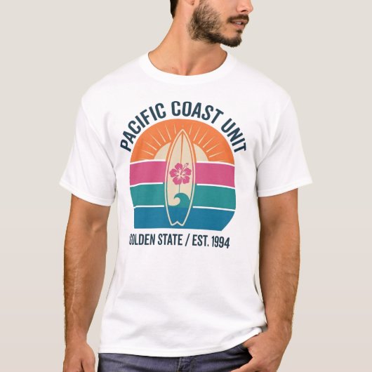 Retro Pacific Coast Surfboard Tシャツ (正面)