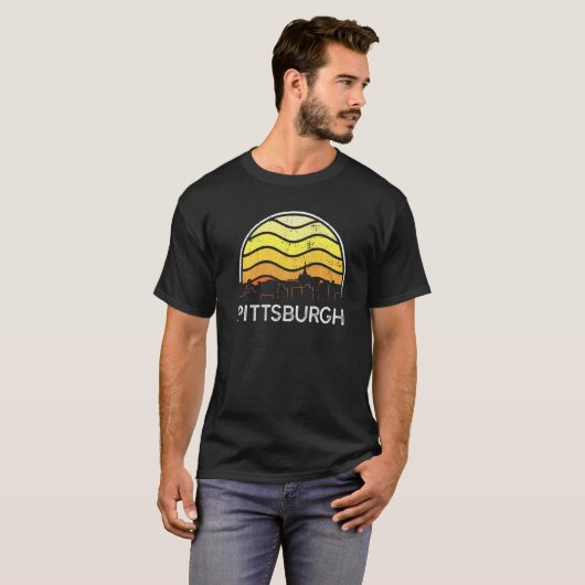 Retro Pennsylvania Pittsburgh Visitors Skyline Vin Tシャツ (正面フル)