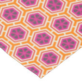 Retro Pink and Orange Modern Geometric Pattern テーブルクロス (アングル)