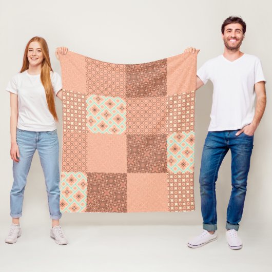 Retro Pink Patchwork フリースブランケット (インサイチュ)