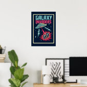 Retro Pixel Art Neon Pink and Teal Galaxy Invaders ポスター (ホームオフィス)