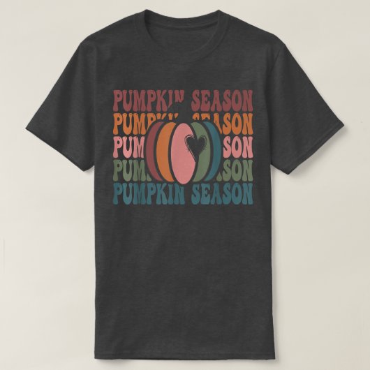 Retro Pumpkin Season Stacked Typography Halloween Tシャツ (デザイン正面)