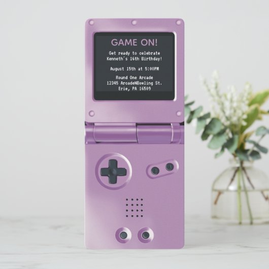 Retro Purple Handheld Gaming Birthday Invitation 招待状 (スタンド正面)