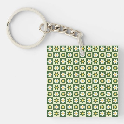 Retro Sage Green and Cream Daisy Checkerboard  キーホルダー (正面)