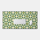 Retro Sage Green and Cream Daisy Checkerboard  デスクマット (キーボード&マウス)
