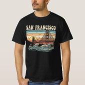 Retro San Francisco Golden Gate Bridge Sunset  Tシャツ (正面)