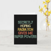 Retro Secretly Hoping Radiation Gives Me Superpowe カード (黄色い花)