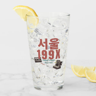 Retro Seoul 199X Glass Mug – Street Vibes Edition タンブラーグラス